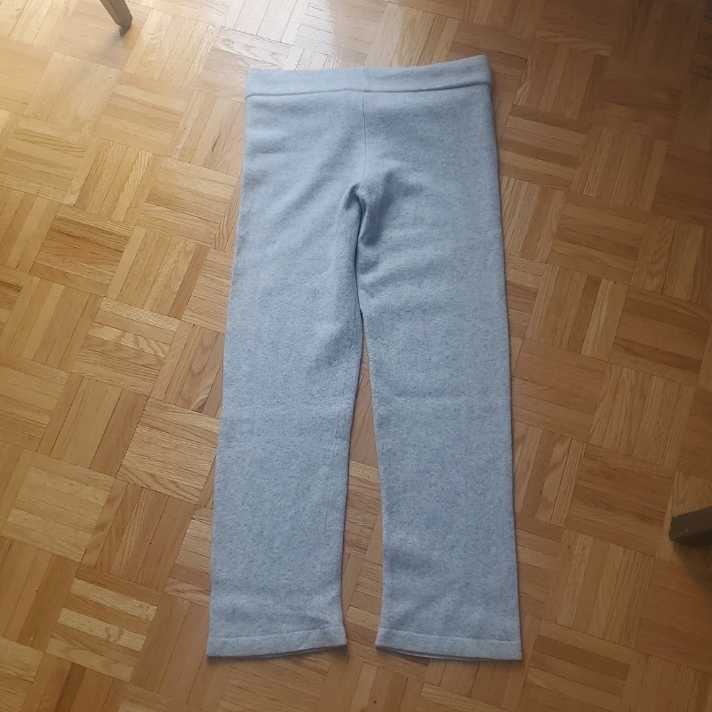 Neiman Marcus Gray 100% Cashmere Knit Classic Cropped Low Rise Lounge Pants - Picture 10 of 14